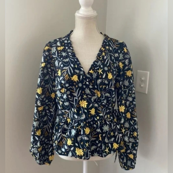 Universal Thread Black and Yellow Floral Blouse - Picture 7 of 9
